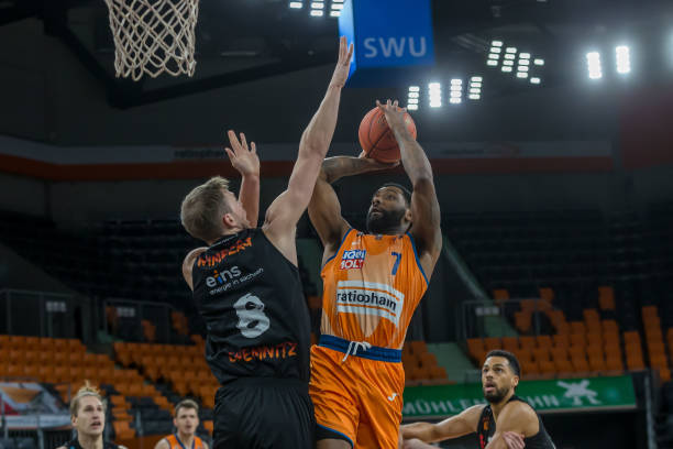 选手们需要 选手们需要