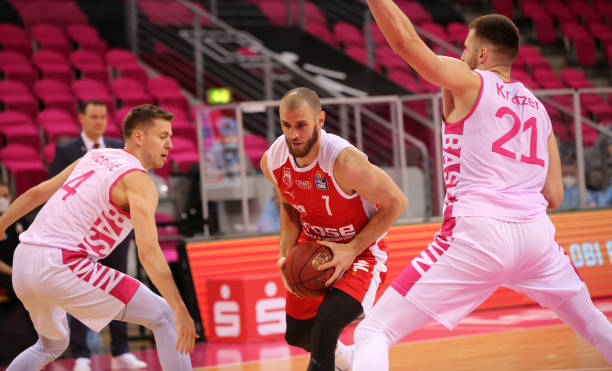 仅反映了球 仅反映了球